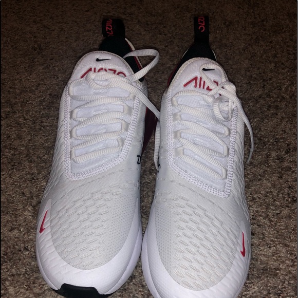 Nike 270s - Picture 2 of 4